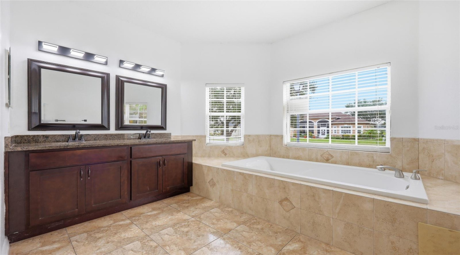KISSIMMEE, Florida 34746, 4 Bedrooms Bedrooms, ,3 BathroomsBathrooms,Residential,For Sale,SWEETSPIRE,0,MFRO6412898