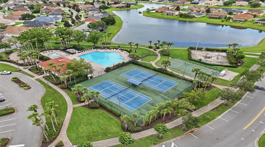 KISSIMMEE, Florida 34746, 4 Bedrooms Bedrooms, ,3 BathroomsBathrooms,Residential,For Sale,SWEETSPIRE,0,MFRO6412898