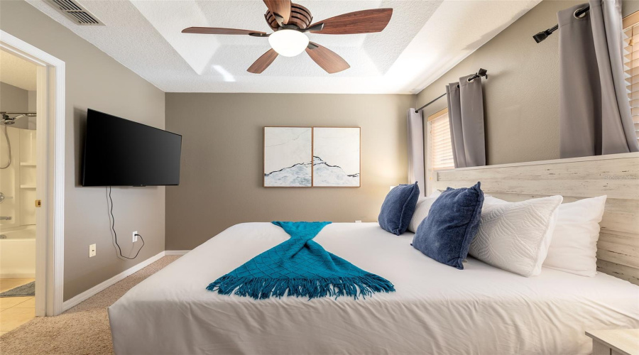KISSIMMEE, Florida 34746, 3 Bedrooms Bedrooms, ,3 BathroomsBathrooms,Residential,For Sale,SEAVIEW CASTLE,0,MFRO6430430
