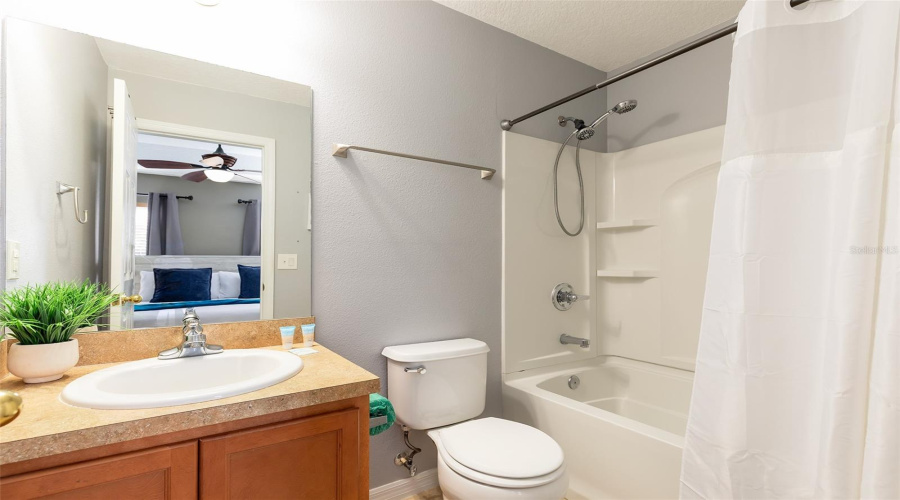 KISSIMMEE, Florida 34746, 3 Bedrooms Bedrooms, ,3 BathroomsBathrooms,Residential,For Sale,SEAVIEW CASTLE,0,MFRO6430430