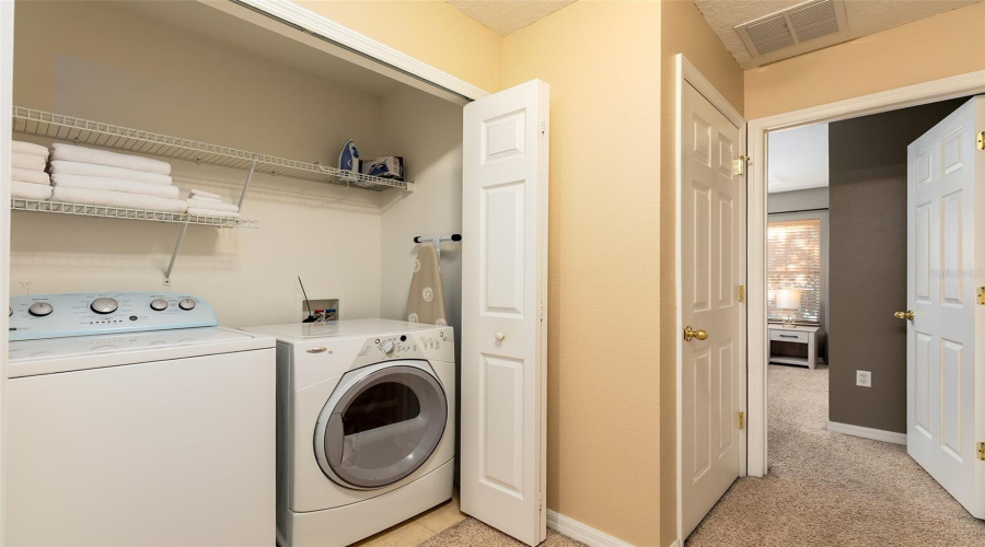 KISSIMMEE, Florida 34746, 3 Bedrooms Bedrooms, ,3 BathroomsBathrooms,Residential,For Sale,SEAVIEW CASTLE,0,MFRO6430430