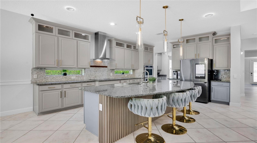ORLANDO, Florida 32836, 5 Bedrooms Bedrooms, ,5 BathroomsBathrooms,Residential,For Sale,ROYAL ESTATES,0,MFRS5154870