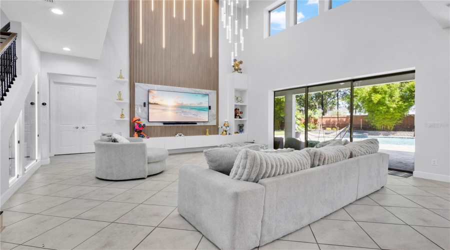 ORLANDO, Florida 32836, 5 Bedrooms Bedrooms, ,5 BathroomsBathrooms,Residential,For Sale,ROYAL ESTATES,0,MFRS5154870