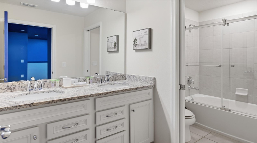 DAVENPORT, Florida 33897, 5 Bedrooms Bedrooms, ,4 BathroomsBathrooms,Residential,For Sale,LANA,0,MFRO6430300
