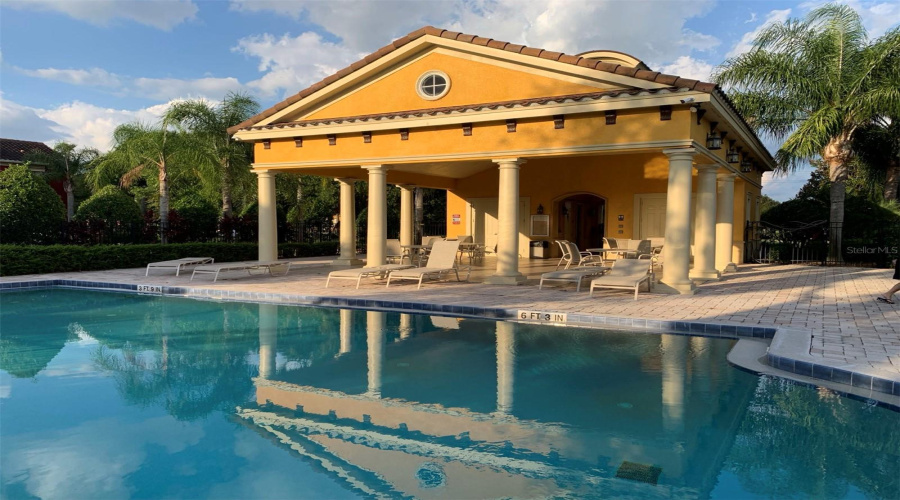 lake side villa swimming pool