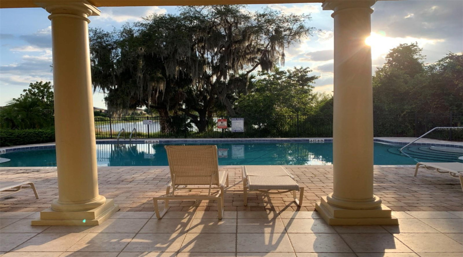 Lake side villa swimming pool