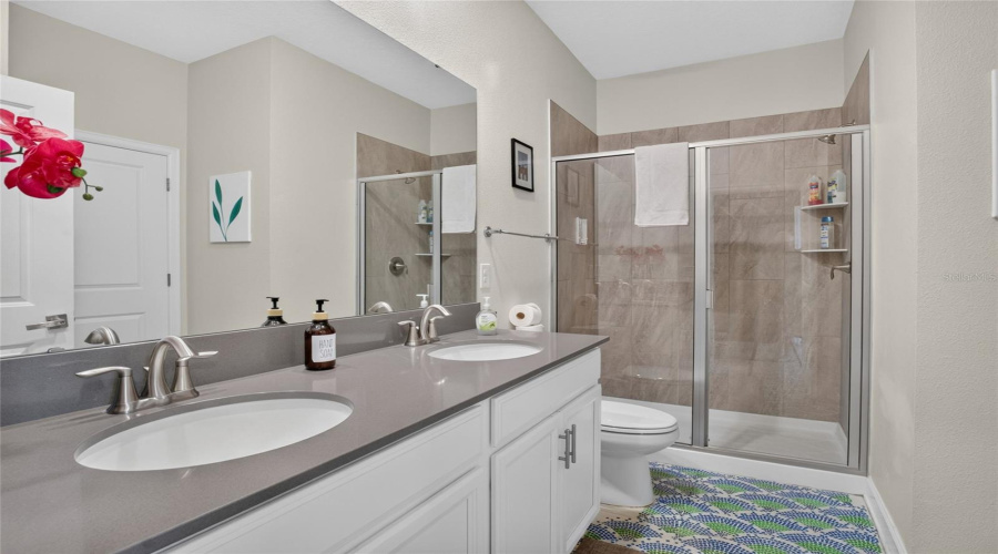 KISSIMMEE, Florida 34746, 8 Bedrooms Bedrooms, ,5 BathroomsBathrooms,Residential,For Sale,TARGET,0,MFRO6423655