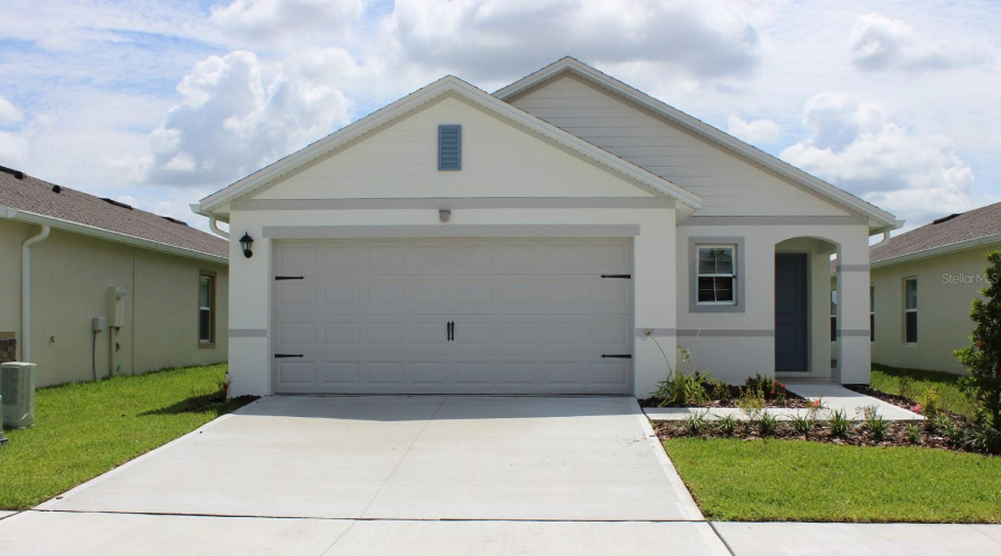DAVENPORT, Florida 33837, 3 Bedrooms Bedrooms, ,2 BathroomsBathrooms,Residential,For Sale,LIMEKLIN FALLS,0,MFRO6430440