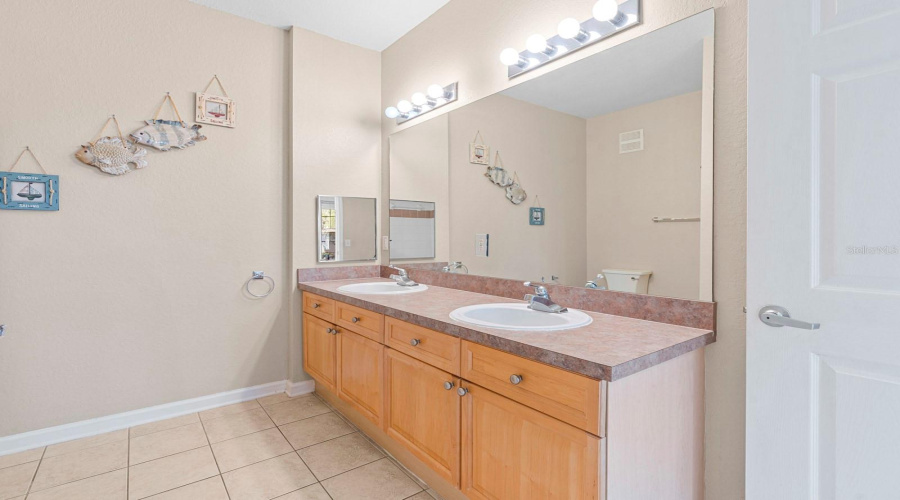 DAVENPORT, Florida 33896, 3 Bedrooms Bedrooms, ,2 BathroomsBathrooms,Residential,For Sale,TERRACE RIDGE,0,MFRTB8470524
