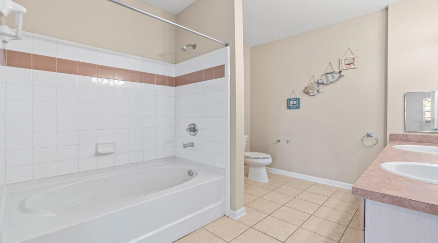 DAVENPORT, Florida 33896, 3 Bedrooms Bedrooms, ,2 BathroomsBathrooms,Residential,For Sale,TERRACE RIDGE,0,MFRTB8470524