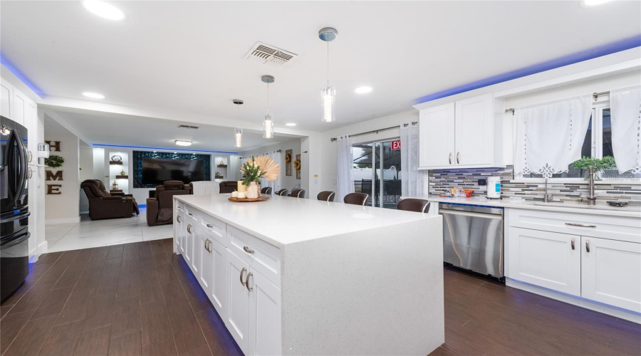 DAVENPORT, Florida 33897, 3 Bedrooms Bedrooms, ,2 BathroomsBathrooms,Residential,For Sale,CANNA,0,MFRS5154818