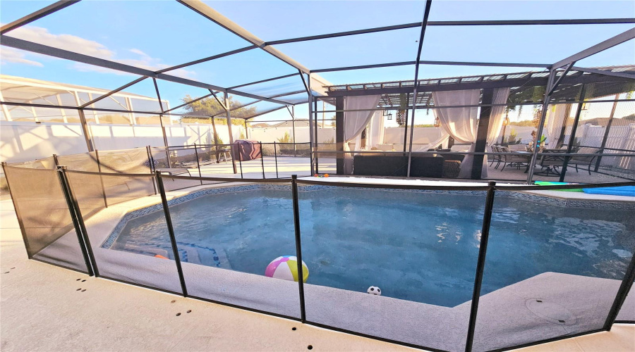 DAVENPORT, Florida 33897, 3 Bedrooms Bedrooms, ,2 BathroomsBathrooms,Residential,For Sale,CANNA,0,MFRS5154818