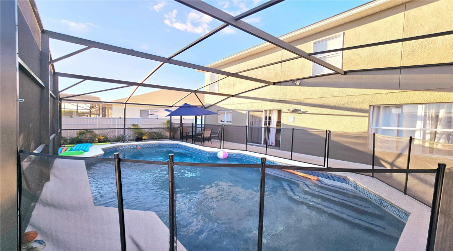 DAVENPORT, Florida 33897, 3 Bedrooms Bedrooms, ,2 BathroomsBathrooms,Residential,For Sale,CANNA,0,MFRS5154818