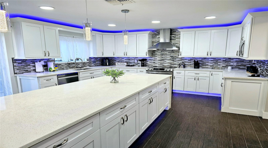 DAVENPORT, Florida 33897, 3 Bedrooms Bedrooms, ,2 BathroomsBathrooms,Residential,For Sale,CANNA,0,MFRS5154818