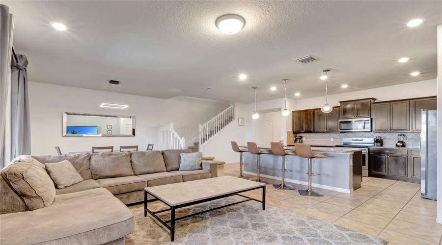 DAVENPORT, Florida 33837, 5 Bedrooms Bedrooms, ,4 BathroomsBathrooms,Residential,For Sale,TERRASONESTA,0,MFRO6275320