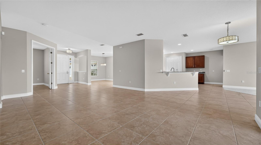 KISSIMMEE, Florida 34746, 4 Bedrooms Bedrooms, ,3 BathroomsBathrooms,Residential,For Sale,GOLDEN FEATHER,0,MFRO6429442