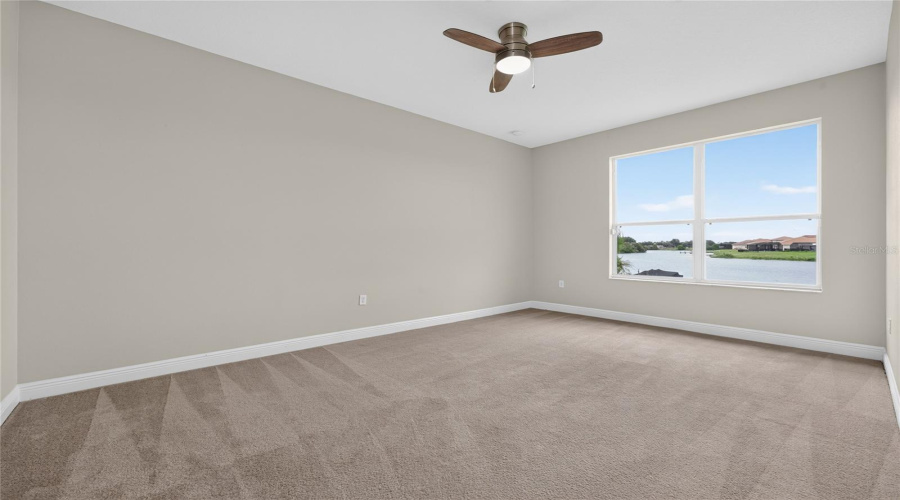 KISSIMMEE, Florida 34746, 4 Bedrooms Bedrooms, ,3 BathroomsBathrooms,Residential,For Sale,GOLDEN FEATHER,0,MFRO6429442