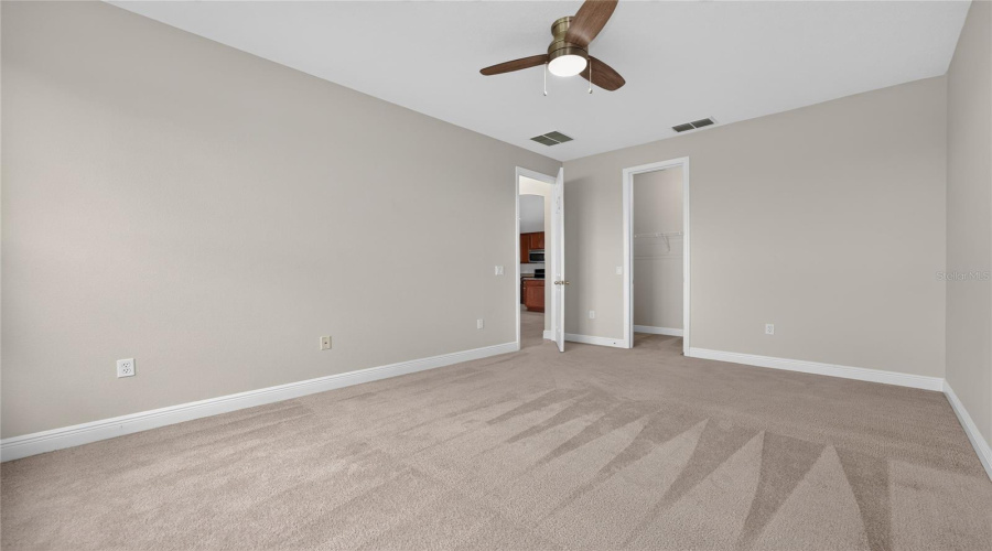 KISSIMMEE, Florida 34746, 4 Bedrooms Bedrooms, ,3 BathroomsBathrooms,Residential,For Sale,GOLDEN FEATHER,0,MFRO6429442