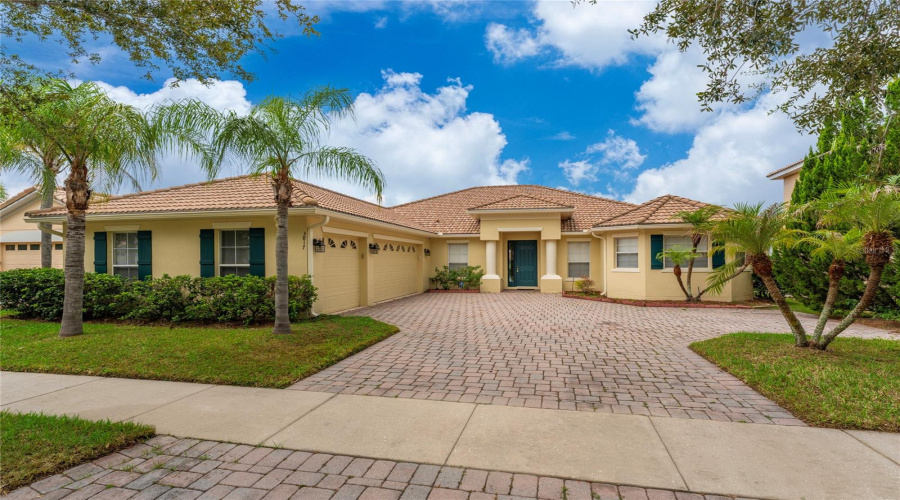 KISSIMMEE, Florida 34746, 4 Bedrooms Bedrooms, ,3 BathroomsBathrooms,Residential,For Sale,GOLDEN FEATHER,0,MFRO6429442