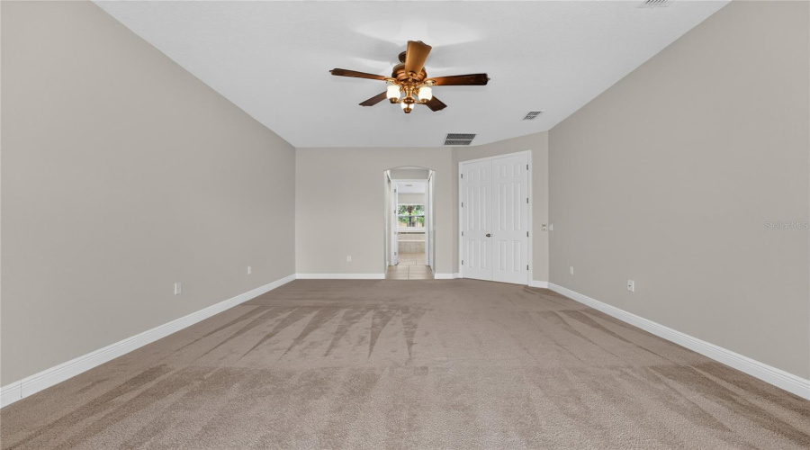 KISSIMMEE, Florida 34746, 4 Bedrooms Bedrooms, ,3 BathroomsBathrooms,Residential,For Sale,GOLDEN FEATHER,0,MFRO6429442