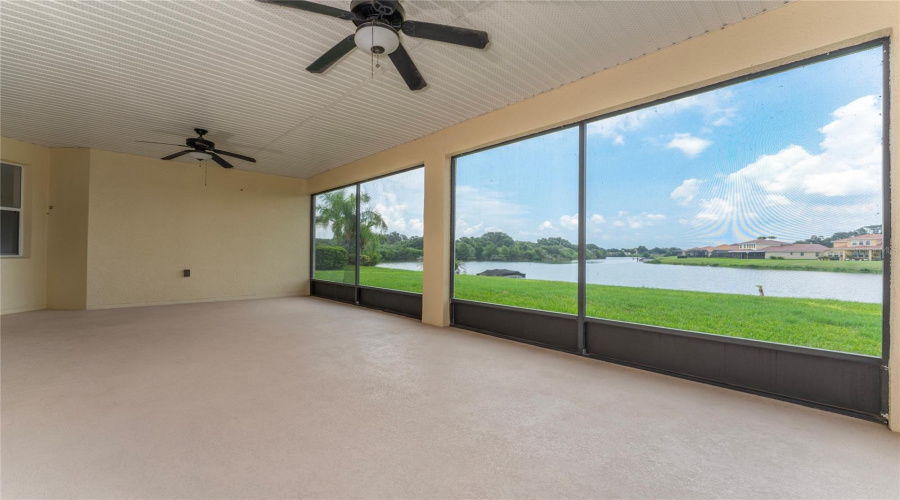 KISSIMMEE, Florida 34746, 4 Bedrooms Bedrooms, ,3 BathroomsBathrooms,Residential,For Sale,GOLDEN FEATHER,0,MFRO6429442