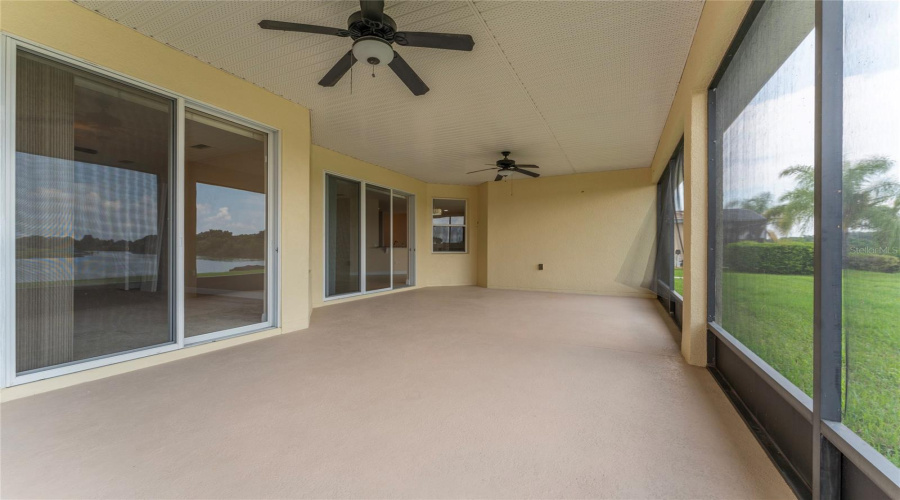 KISSIMMEE, Florida 34746, 4 Bedrooms Bedrooms, ,3 BathroomsBathrooms,Residential,For Sale,GOLDEN FEATHER,0,MFRO6429442