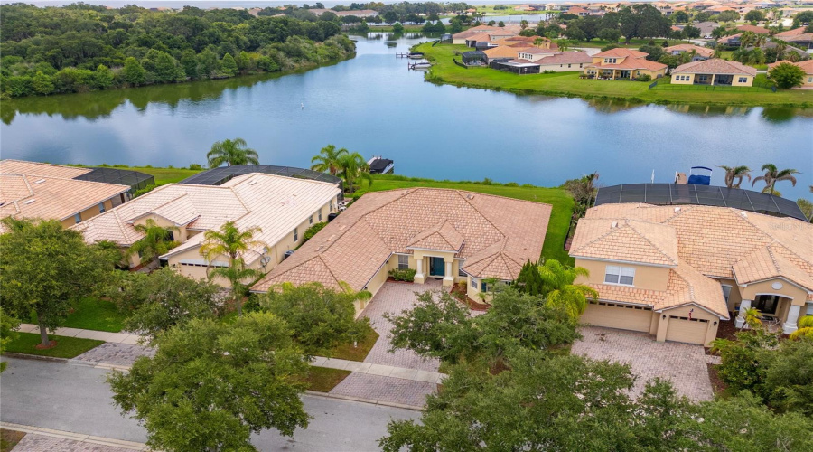 KISSIMMEE, Florida 34746, 4 Bedrooms Bedrooms, ,3 BathroomsBathrooms,Residential,For Sale,GOLDEN FEATHER,0,MFRO6429442