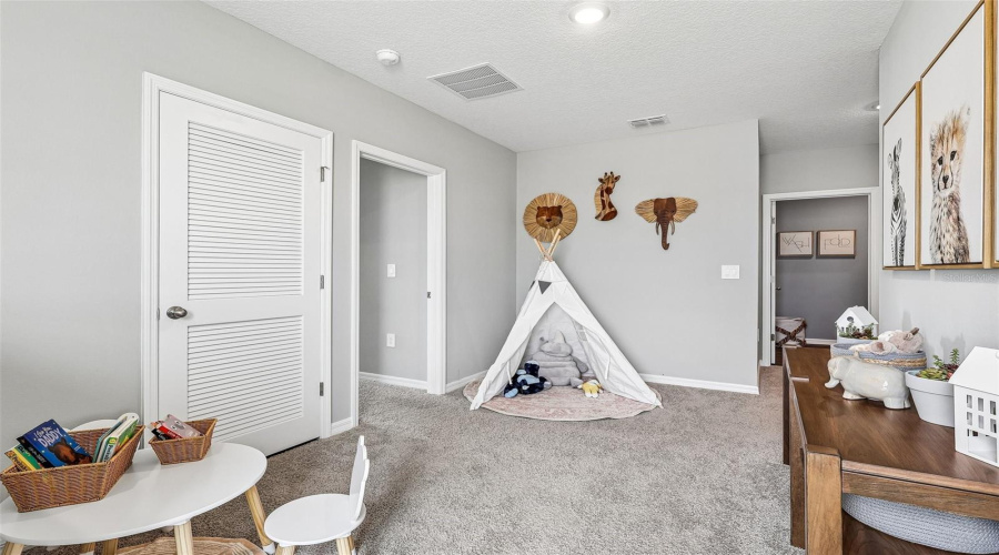 DAVENPORT, Florida 33837, 5 Bedrooms Bedrooms, ,3 BathroomsBathrooms,Residential,For Sale,LIMEKLIN FALLS,0,MFRO6430578