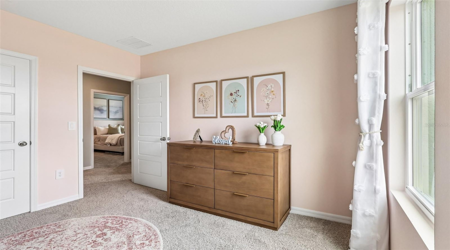 DAVENPORT, Florida 33837, 5 Bedrooms Bedrooms, ,3 BathroomsBathrooms,Residential,For Sale,LIMEKLIN FALLS,0,MFRO6430578