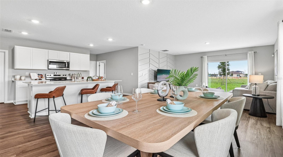 DAVENPORT, Florida 33837, 5 Bedrooms Bedrooms, ,3 BathroomsBathrooms,Residential,For Sale,LIMEKLIN FALLS,0,MFRO6430578