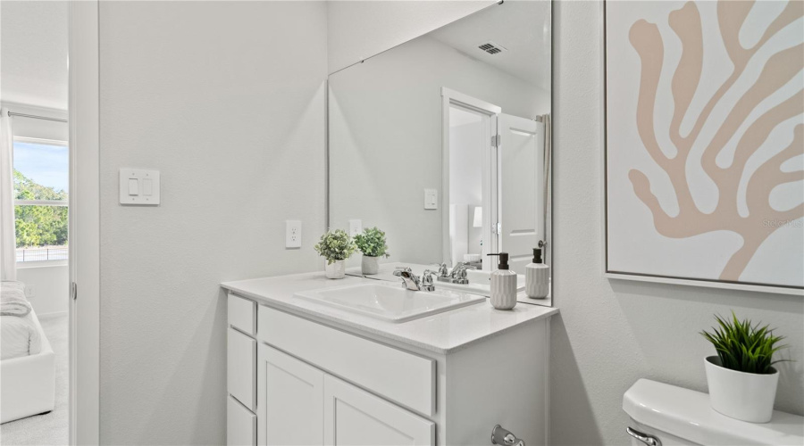 DAVENPORT, Florida 33837, 3 Bedrooms Bedrooms, ,2 BathroomsBathrooms,Residential,For Sale,PLANK,0,MFRO6411349