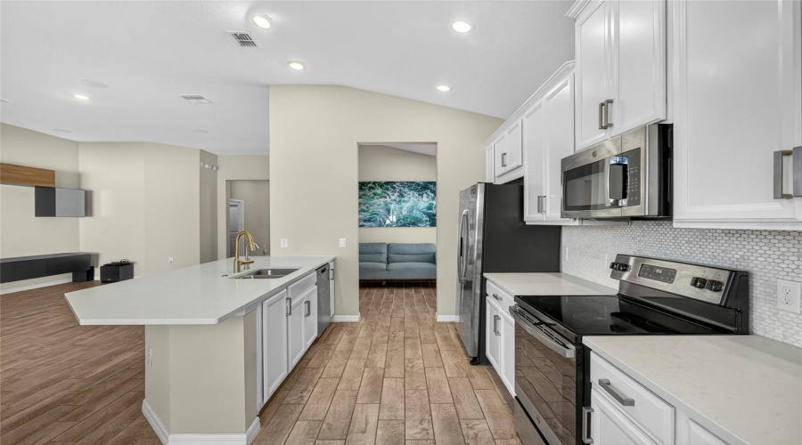 KISSIMMEE, Florida 34746, 3 Bedrooms Bedrooms, ,2 BathroomsBathrooms,Residential,For Sale,GOBLET COVE,0,MFRS5154724