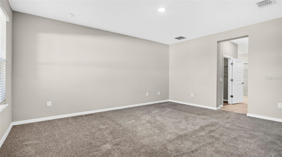 KISSIMMEE, Florida 34746, 3 Bedrooms Bedrooms, ,2 BathroomsBathrooms,Residential,For Sale,GOBLET COVE,0,MFRS5154724