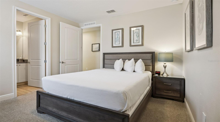 KISSIMMEE, Florida 34747, 8 Bedrooms Bedrooms, ,7 BathroomsBathrooms,Residential,For Sale,PENDANT,0,MFRS5154995