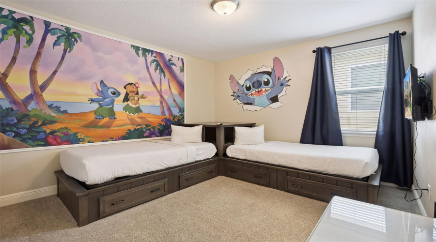 KISSIMMEE, Florida 34747, 8 Bedrooms Bedrooms, ,7 BathroomsBathrooms,Residential,For Sale,PENDANT,0,MFRS5154995