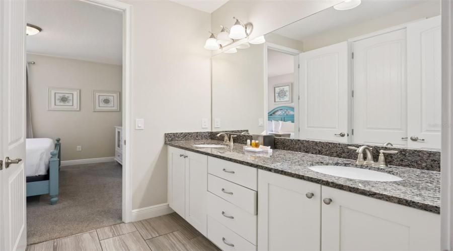 KISSIMMEE, Florida 34747, 8 Bedrooms Bedrooms, ,7 BathroomsBathrooms,Residential,For Sale,PENDANT,0,MFRS5154995