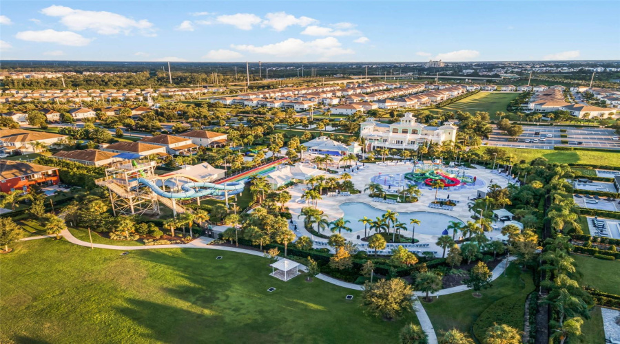 KISSIMMEE, Florida 34747, 8 Bedrooms Bedrooms, ,7 BathroomsBathrooms,Residential,For Sale,PENDANT,0,MFRS5154995