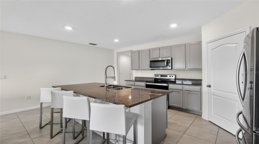 DAVENPORT, Florida 33837, 4 Bedrooms Bedrooms, ,2 BathroomsBathrooms,Residential,For Sale,BROOKLET DR,0,MFRS5151309
