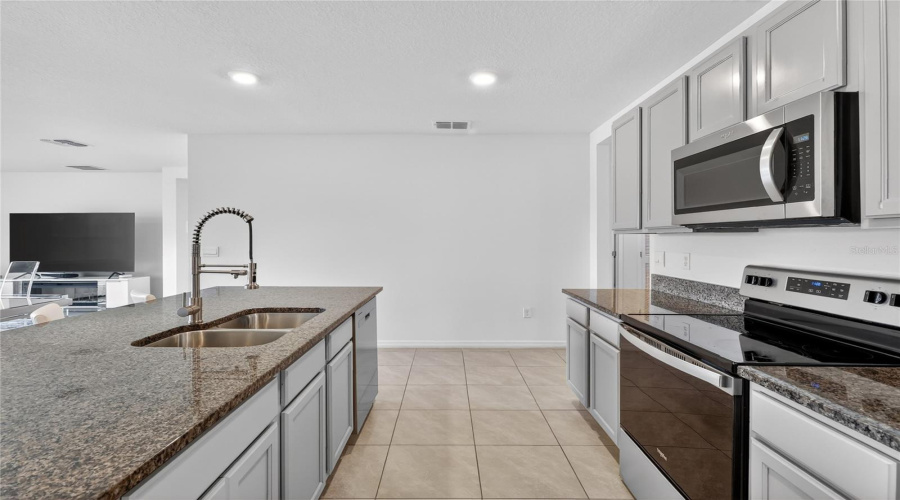 DAVENPORT, Florida 33837, 4 Bedrooms Bedrooms, ,2 BathroomsBathrooms,Residential,For Sale,BROOKLET DR,0,MFRS5151309