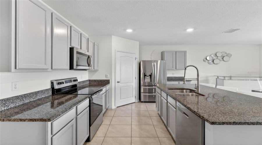 DAVENPORT, Florida 33837, 4 Bedrooms Bedrooms, ,2 BathroomsBathrooms,Residential,For Sale,BROOKLET DR,0,MFRS5151309