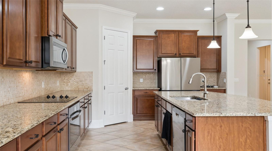 ORLANDO, Florida 32836, 4 Bedrooms Bedrooms, ,3 BathroomsBathrooms,Residential,For Sale,PRINCE HARRY,0,MFRO6430567