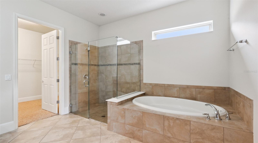 ORLANDO, Florida 32836, 4 Bedrooms Bedrooms, ,3 BathroomsBathrooms,Residential,For Sale,PRINCE HARRY,0,MFRO6430567
