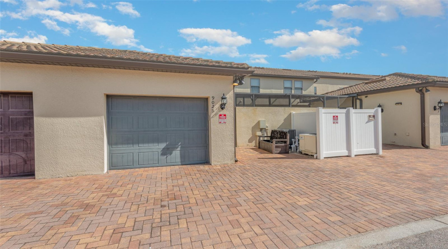 Kissimmee, Florida 34747, 5 Bedrooms Bedrooms, ,4 Bathroomsbathrooms,Residential,For Sale,Rhodes,0,Mfro6430843