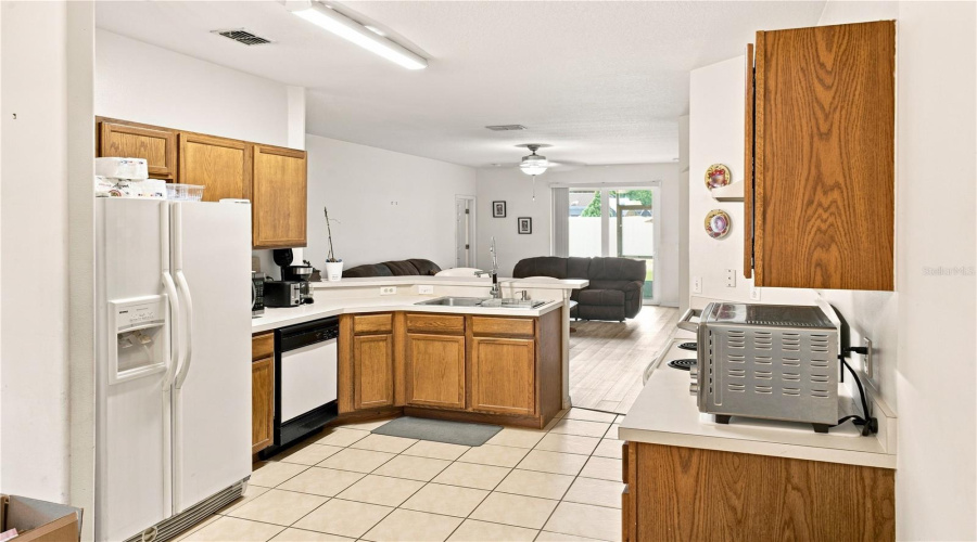 Davenport, Florida 33837, 5 Bedrooms Bedrooms, ,3 Bathroomsbathrooms,Residential,For Sale,Knollwood,0,Mfro6429954