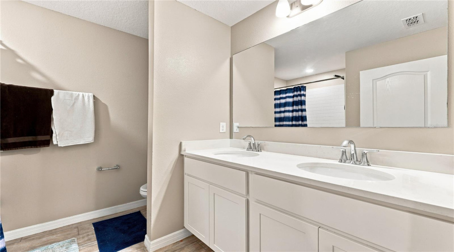 DAVENPORT, Florida 33896, 4 Bedrooms Bedrooms, ,2 BathroomsBathrooms,Residential,For Sale,BOCAVISTA,0,MFRV4950560
