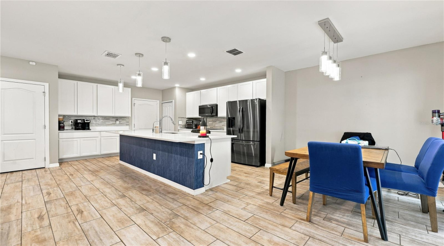 DAVENPORT, Florida 33896, 4 Bedrooms Bedrooms, ,2 BathroomsBathrooms,Residential,For Sale,BOCAVISTA,0,MFRV4950560
