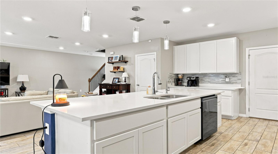 DAVENPORT, Florida 33896, 4 Bedrooms Bedrooms, ,2 BathroomsBathrooms,Residential,For Sale,BOCAVISTA,0,MFRV4950560