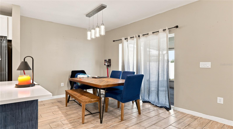 DAVENPORT, Florida 33896, 4 Bedrooms Bedrooms, ,2 BathroomsBathrooms,Residential,For Sale,BOCAVISTA,0,MFRV4950560
