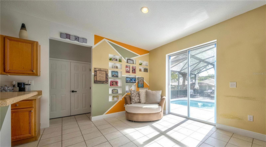 DAVENPORT, Florida 33897, 5 Bedrooms Bedrooms, ,4 BathroomsBathrooms,Residential,For Sale,KETTERING,0,MFRO6430637