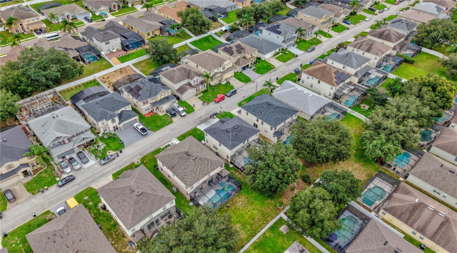 DAVENPORT, Florida 33897, 5 Bedrooms Bedrooms, ,4 BathroomsBathrooms,Residential,For Sale,KETTERING,0,MFRO6430637